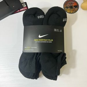 NIKE EVERYDAY PLUS COTTON CUSHIONED NO SHOW/ DRY-FIT TECHNOLOGY/ LARGE SIZE